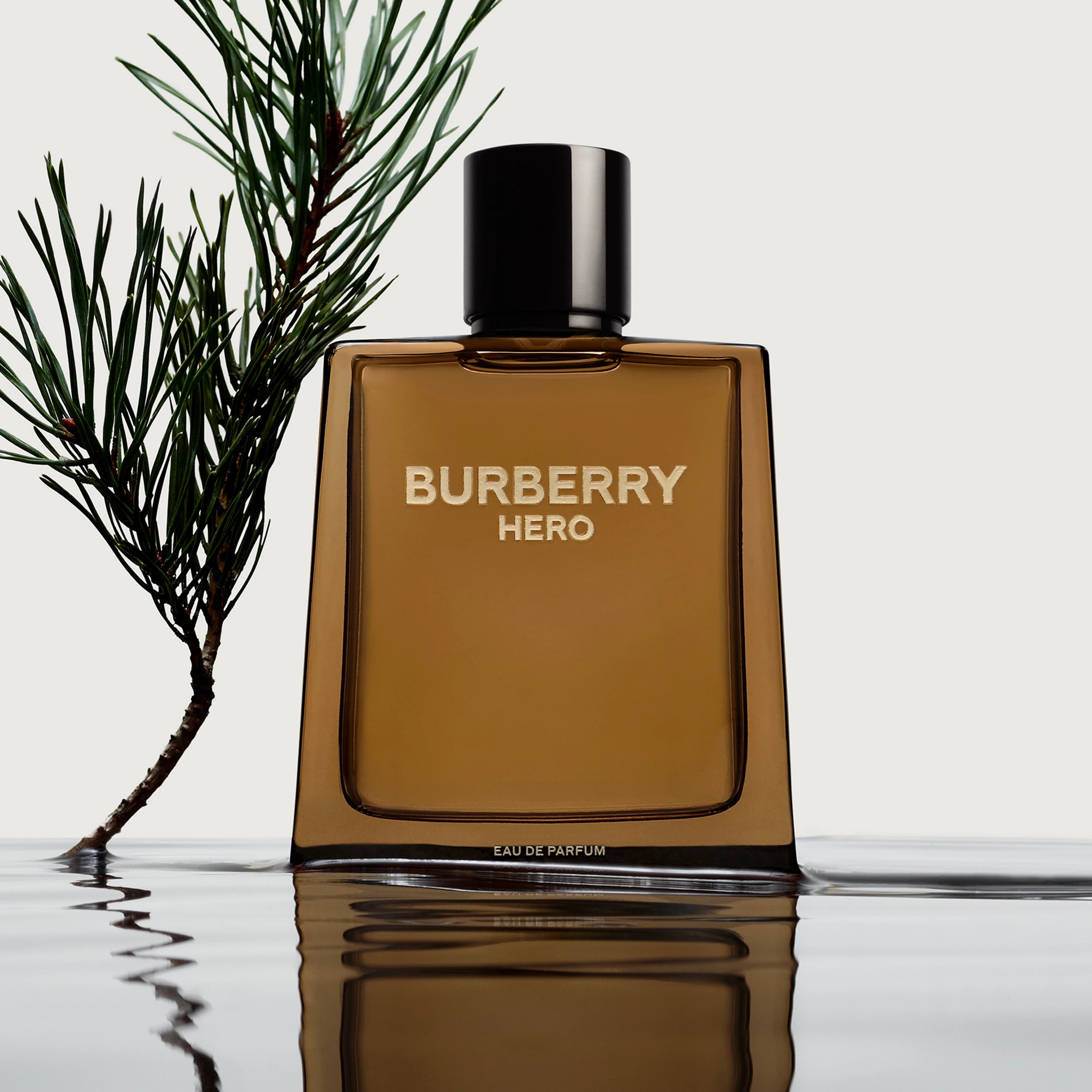 Burberry Hero Eau de Parfum 100ml – Woody Spicy Men’s Perfume with Cedarwood, Incense & Benzoin
