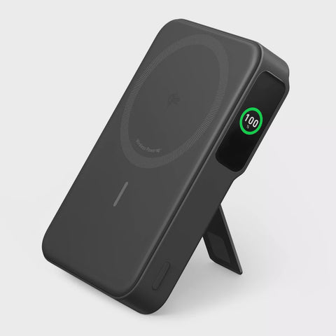 Anker 15W Ultra-Fast Magnetic Charger with Smart Display- A1654H11-1