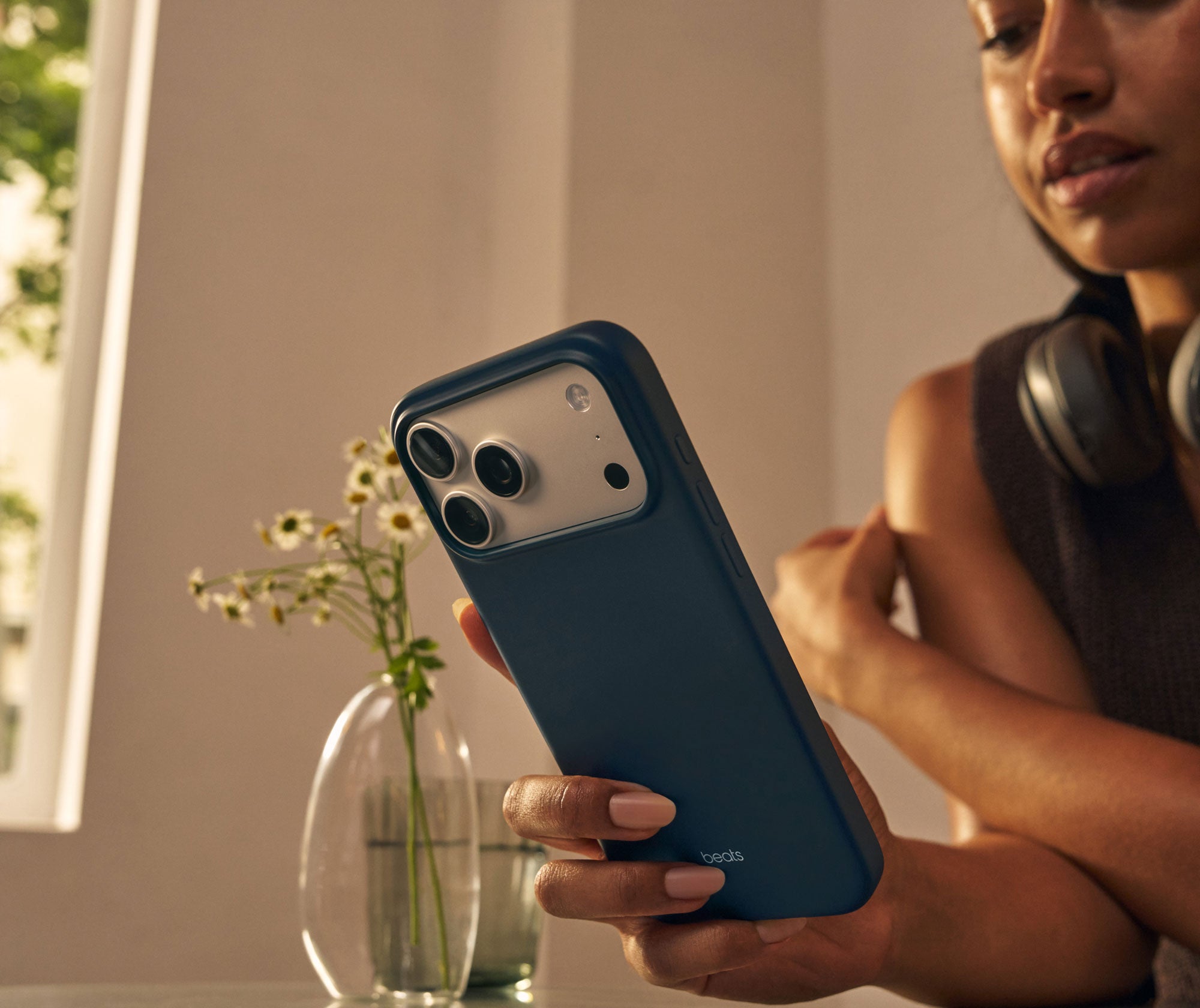 Beats iPhone 17 Pro Case with MagSafe and Camera Control- Blue