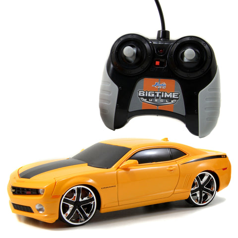 Jada Toys Big Time Muscle 2010 Chevy Camaro SS RC, Yellow, Age 6+