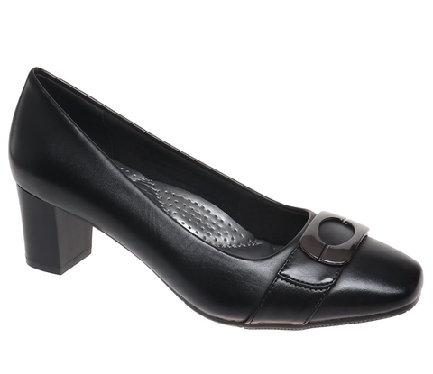 Pierre Dumas  Veronica 2 Women Round Toe Slip On Fudge Heel Black Shoe